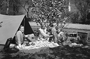Blankets: Camping with picnic, 1927