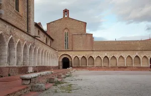 Perpinan: Campo Santo, Perpignan Cathedral, Languedoc-Roussillon