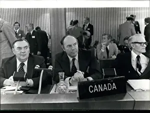 Maclean: Canada