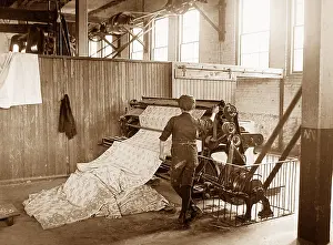 Spinners: Canada textile industry early 1900s