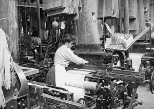 Spinners: Canada textile industry early 1900s