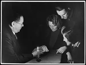 Candlelit: Candlelit Card Trick