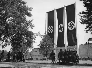 Appeal: Cannon salutes and swastika flags at the Nuremberg Rally