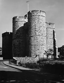 Gateways: CANTERBURY OLD GATEWAY