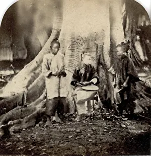Negretti: Canton. Group of a Chinese Lady and Attendants