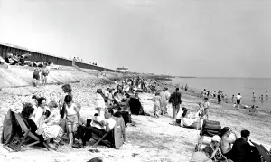 Canvey: Canvey Island, the Beach c1960