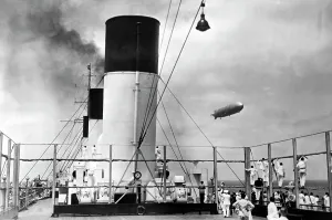 Arcona: Cap Arcona and Graf Zeppelin, 1932