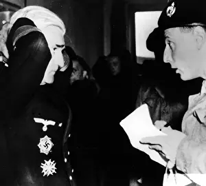 Decline: Capitulation of the Doenitz government in Muerwik, 23/05