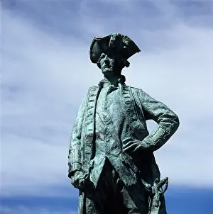 Gisborne: Captain Cook Monument, Gisborne, North Island, New Zealand