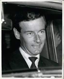 Shill: Captain Peter Townsend in London