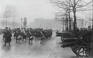 Prominently: Captured German Guns in London