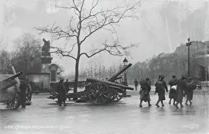 Somber: Captured German Guns in London