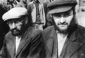 Rabbi: Captured rabbi, 1941