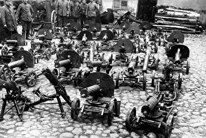 Spoils: Captured Russian machine guns, 1915