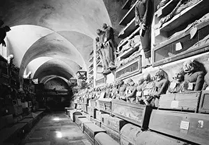 Crypt: The Capuchin Catacombs of Palermo (Le Catacombe dei
