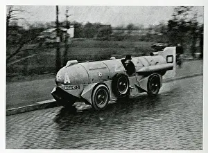 Attempted: Car designed for world speed records