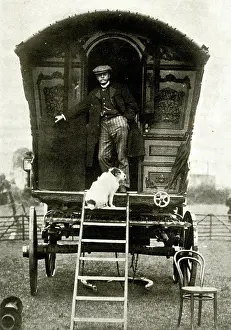 Caravan: Caravan Jack and his dog