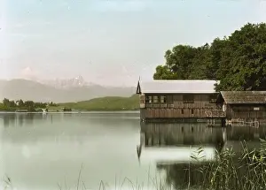 Carinthia: Carinthian lake with a boathouse