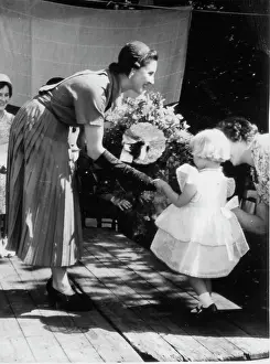 Pleated: Carly and a little girl
