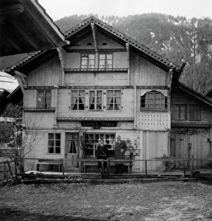 Berne: Carly and Peter Thorneycroft, Chalet Borta, Switzerland