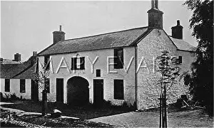 Ecclefechan: CARLYLE'S BIRTHPLACE