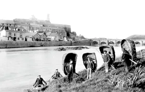 Carmarthen: Carmarthen, Coracles 1898