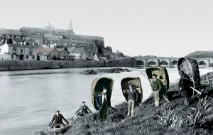 Carmarthen: Carmarthen, Coracles 1898