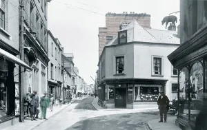 Carmarthen: Carmarthen, King Street 1925