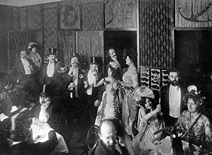 Bunte: Carnival at the Bunte Theater, 1902