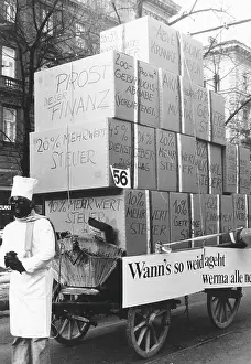 Ringstrasse: Carnival parade in Vienna 1986