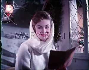 Carolling: CAROL SINGER / WOOF