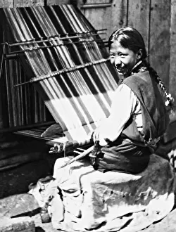 Weave: Carpet weaver in India