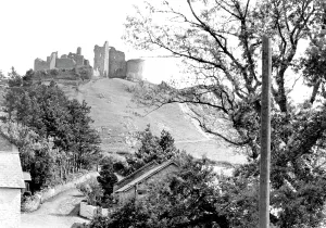 Carreg: Carreg Cennen, Castle 1936