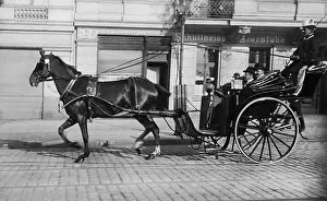 Hansom: Carriage with two passengers in Berlin, 1903