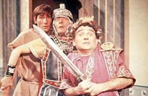 Cleo: CARRY ON CLEO