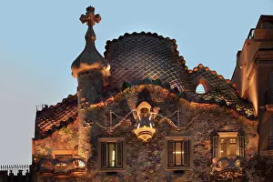 Gracia: Casa Battlo at twilight, Barcelona, Spain
