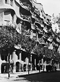 Mila: Casa Mila in Barcelona, 1931