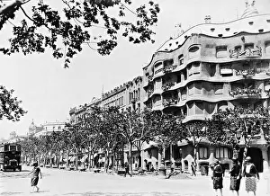 Mila: Casa Mila in Barcelona, 1932