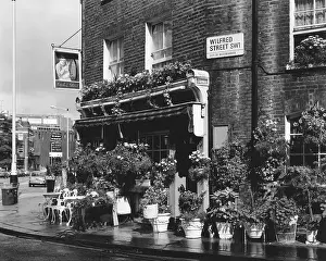 Cask: THE CASK AND GLASS PUB