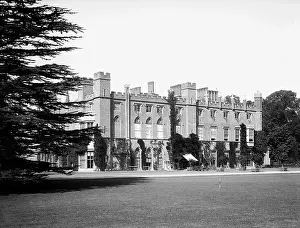 Parkland: Cassiobury House