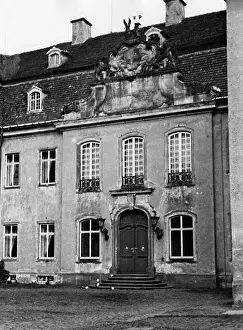 Dahlen: Castle Dahlen in Saxony, circa 1930s