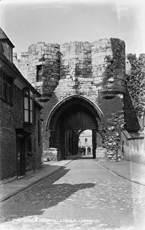 Gateway: Castle Gateway, Lincoln