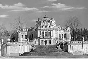 Emigrant: Castle Ropty, around 1930
