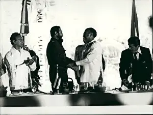 Commence: Castro Visits Mexico