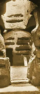 Skeletons: Catacombs