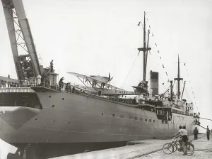 Atlantik: Catapult ship