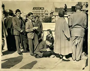 Onlooker: To Be Categorized