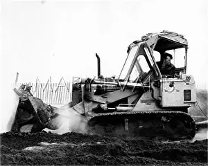 Bulldozers: CATERPILLAR BULLDOZER