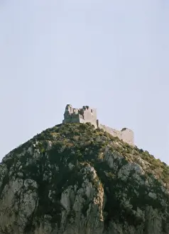 Montsegur: CATHAR CASTLE/MONTSEGUR