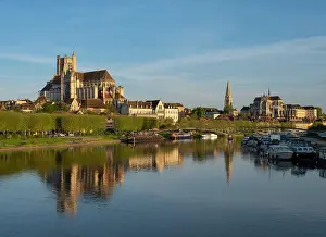 Auxerre: Cathedrale Saint-Etienne, Auxerre, Burgundy, France
